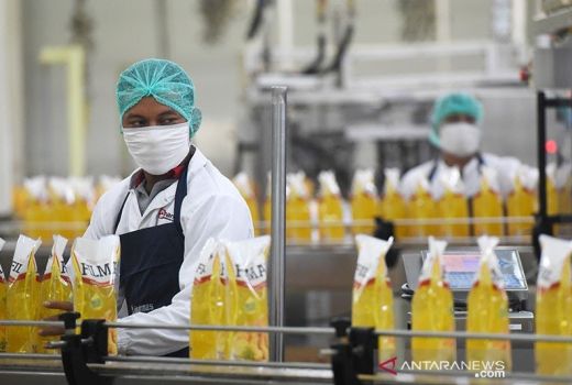 60 Ribu Liter Minyak Goreng didistribusikan untuk Warga Bandung - GenPI.co JABAR