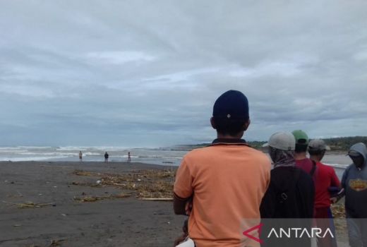 Sedang Cari Ikan di Tepi Pantai, Nelayan Cianjur Tiba-tiba Hilang - GenPI.co JABAR