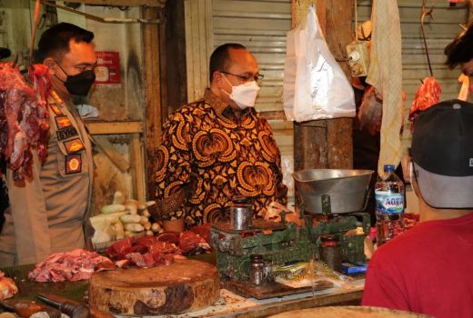 Ketua DPRD Bogor Minta Harga Daging Sapi Normal Sebelum Puasa - GenPI.co JABAR