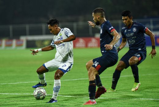 Gawat Banget, Persib Terancam Tanpa 2 Pemain ini Lawan Persik - GenPI.co JABAR