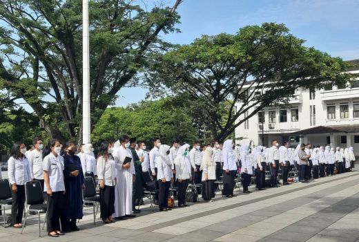 Kabar Gembira untuk Nakes dan Guru Honorer di Cirebon, Tes PPPK Siap Dibuka - GenPI.co JABAR