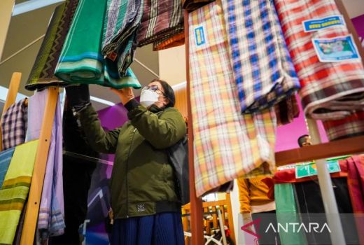 Ingin Buat Sarung Majalaya Terkenal, Strategi Bupati Bandung Top - GenPI.co JABAR