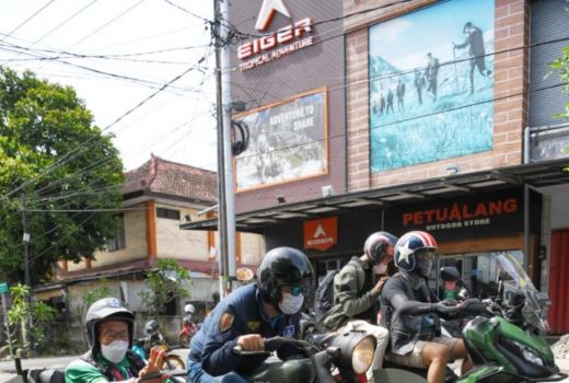 Gubernur Ridwan Kamil Bonceng Pembalap Legendaris Indonesia - GenPI.co JABAR