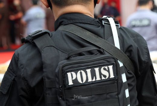 Seperti Koboi, Polisi di Depok Menembak ke Udara Usai Bertengkar - GenPI.co JABAR