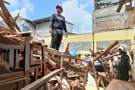 Dua Ruang Kelas SD di Bogor Roboh, Kok Bisa? - GenPI.co JABAR