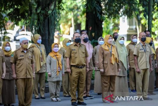 351 ASN di Kota Depok Pensiun Tahun ini, Angin Segar untuk Para Pencari Kerja - GenPI.co JABAR