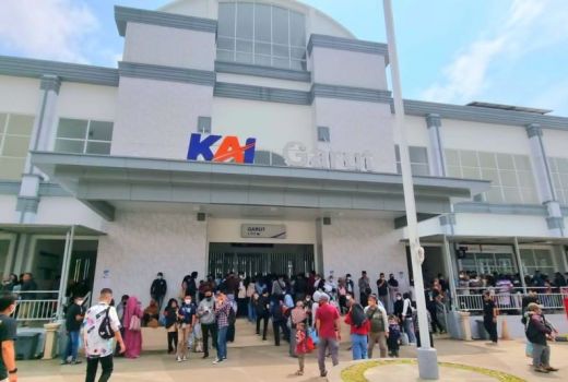 KAI Bongkar Jumlah Penumpang KA di Garut, Hasilnya Ternyata OMG - GenPI.co JABAR