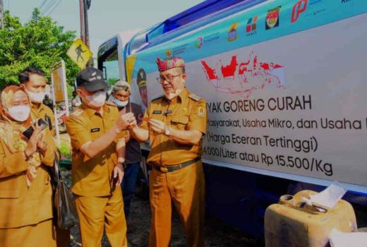 Pemkab Cirebon Gerak Cepat Atasi Kelangkaan Minyak Goreng Curah - GenPI.co JABAR