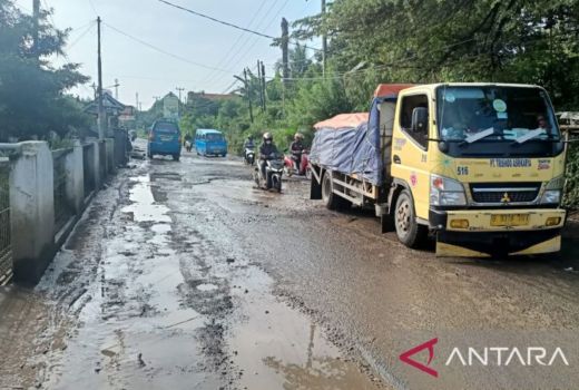 Rp8 Miliar Disiapkan untuk Perbaiki Jalan Pasar Ciampea, Bogor - GenPI.co JABAR
