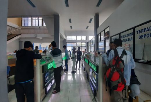 Pemudik Bersiap Kecewa, Tiket Bus di Terminal Jatijajar Habis - GenPI.co JABAR