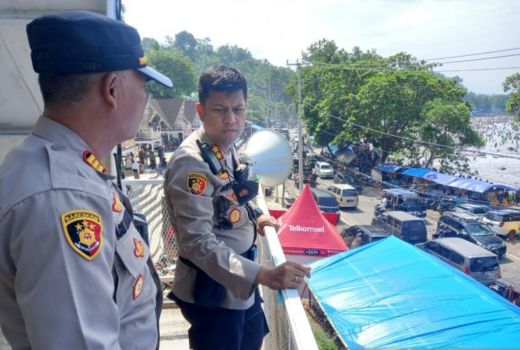 Anak 7 Tahun yang Hilang di Pantai Rawakalong Belum Ditemukan - GenPI.co JABAR