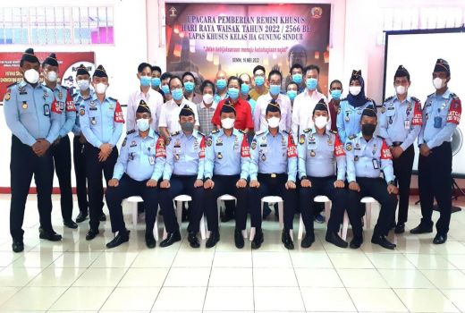 Hari Raya Waisak Jadi Berkah Bagi 12 WBP di Lapas Gunung Sindur - GenPI.co JABAR