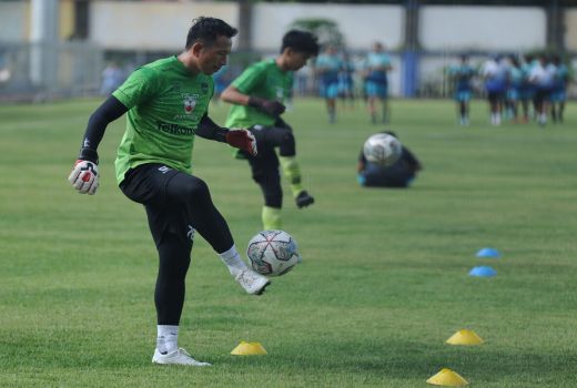Teja Paku Alam Cedera, Kiper Senior Persib Doakan Cepat Sembuh - GenPI.co JABAR