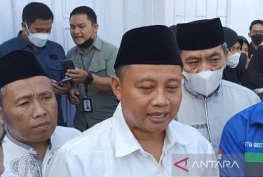 Komentar Wagub Jabar Soal Kasus Travel Haji Bodong PT Alfatih - GenPI.co JABAR
