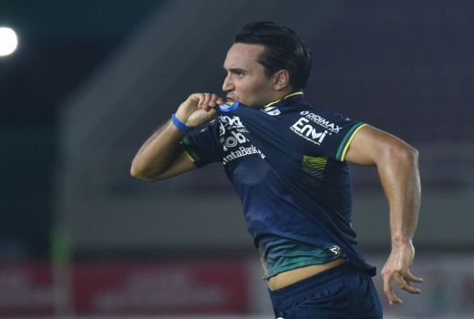 Persib Pesta Gol di Laga Uji Coba, Eks Pemain Ajax Jadi Bintang - GenPI.co JABAR