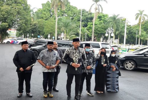 Takziah ke Ridwan Kamil, AHY Bisikkan Kata yang Bikin Merinding - GenPI.co JABAR
