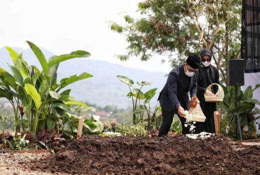 100 Hari Meninggalnya Eril, Ridwan Kamil dan Atalia Persembahkan ini - GenPI.co JABAR