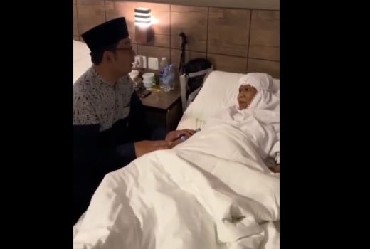 Warga Subang Terkena Strok Saat Berhaji, Ridwan Kamil Lakukan ini - GenPI.co JABAR