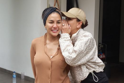 Rumah Nikita Mirzani Digeledah Polisi, Fitri Salhuteru Menyusul - GenPI.co JABAR