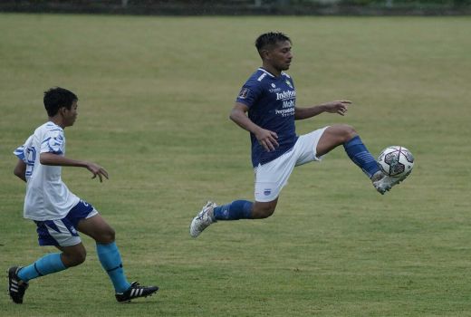 Sato Nantikan Laga Perdana di Kandang Bersama Persib di Liga 1 - GenPI.co JABAR