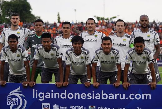 Manajemen Persib Langsung Gelar Evaluasi, Posisi Pelatih Terancam - GenPI.co JABAR