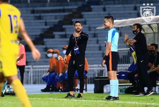 Persib Dikabarkan Sudah Dapat Pengganti Robert Alberts, Statistiknya Wow Banget - GenPI.co JABAR