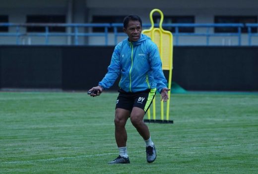 Budiman Percaya Diri bisa Gantikan Peran Robert Alberts di Persib - GenPI.co JABAR