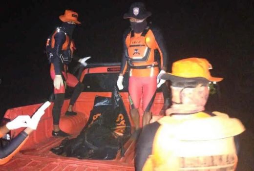 Tim SAR Temukan Jenazah Remaja yang Terseret Arus di Pantai Desa Mekarsari - GenPI.co JABAR
