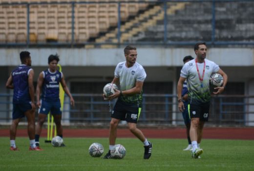 Persib Mendapat Tambahan Tenaga Baru Asal Spanyol Jelang Laga Kontra Arema FC - GenPI.co JABAR