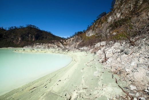 Daftar Kawah Eksotis dan Indah di Jawa Barat - GenPI.co JABAR