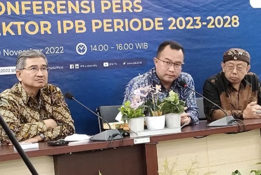 Terpilih Menjadi Lagi Sebagai Rektor IPB, ini Profil Arif Satria - GenPI.co JABAR