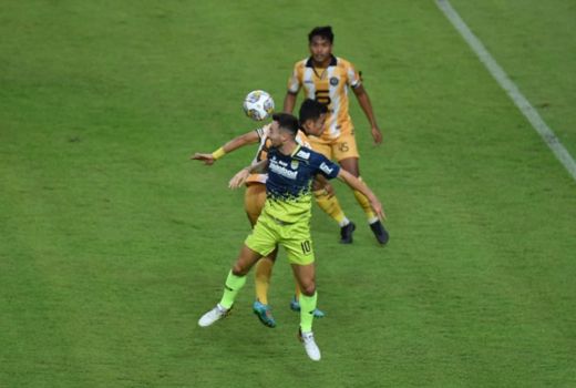 Menang Telak, Luis Milla Blak-blakan Kurang Puas dengan Permainan Persib - GenPI.co JABAR