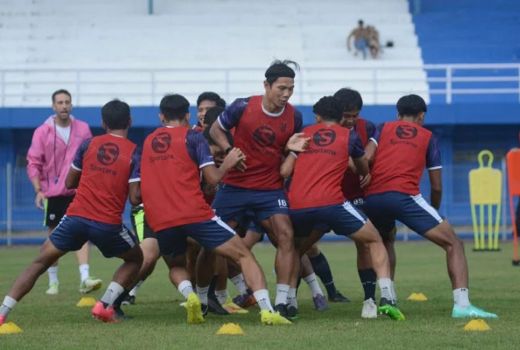 Persib Tanpa Bek Andalannya Saat Melawan Persija - GenPI.co JABAR