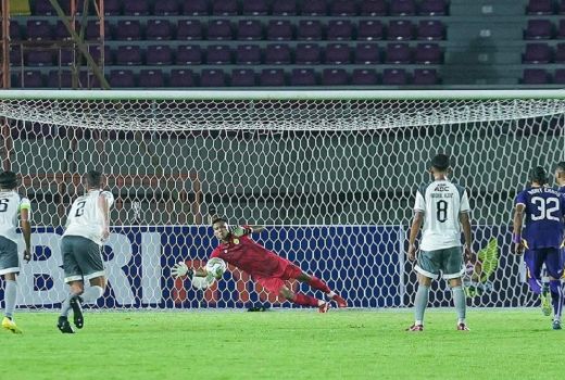 Menang Telak Atas Persik, Pelatih Persib Tak Bisa Sembunyikan Rasa Senang - GenPI.co JABAR