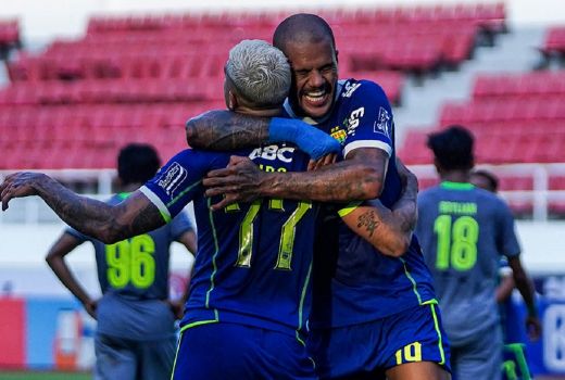 Tanpa 8 Pemain, Persib Tak Gentar Hadapi Persita - GenPI.co JABAR