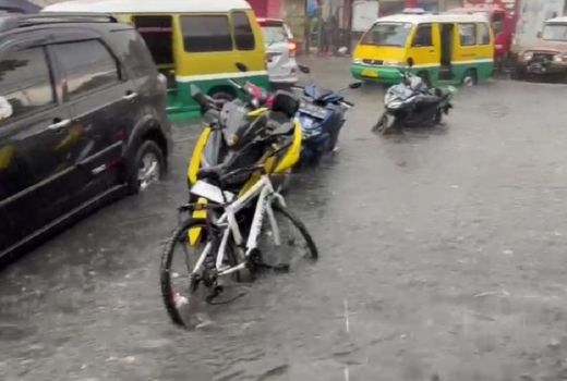 Hujan Deras, Banjir di Kota Bandung Rendam Sejumlah Kawasan - GenPI.co JABAR