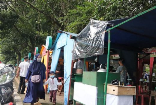 Jalan-Jalan ke Bandung, Jangan Lupa Mampir Pusat Kuliner Halal Taman Malabar - GenPI.co JABAR