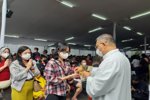Natal 2022, Uskup Keuskupan Bandung Beri Pesan Damai di Tahun Politik - GenPI.co JABAR