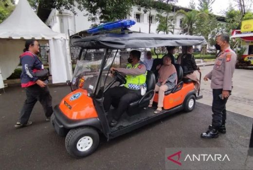 Buggy Car Milik Polda Jabar Seolah Jadi Wahana Baru Berkeliling Gedung Sate - GenPI.co JABAR