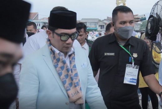 Tampil Keren, Brand Busana Muslim Lokal Ikut Mejeng di Peresmian Masjid Al Jabbar - GenPI.co JABAR