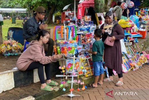 Siswa di Kabupaten Bogor Dilarang Bawa Lato-Lato ke Sekolah - GenPI.co JABAR
