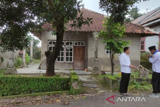 Densus 88 Tangkap Penjual kerupuk kemplang di Cirebon - GenPI.co JABAR