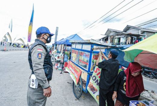 PKL Masjid Al Jabbar akan Ditempatkan di Pasar Bazar - GenPI.co JABAR