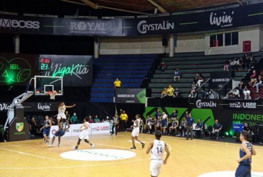 Prawira Harum Bandung dan Evos hunder Bogor Kompak Menang - GenPI.co JABAR