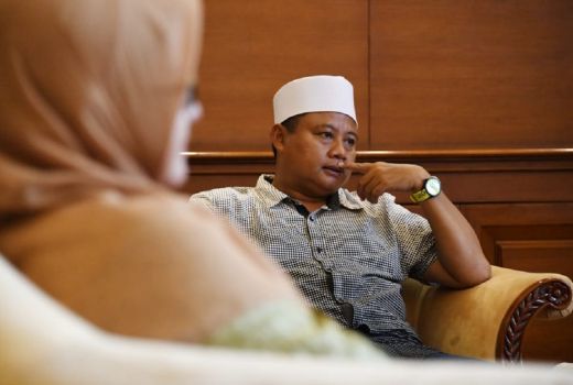 Senasib, Wagub Uu Beri Pesan untuk Lucky Hakim - GenPI.co JABAR