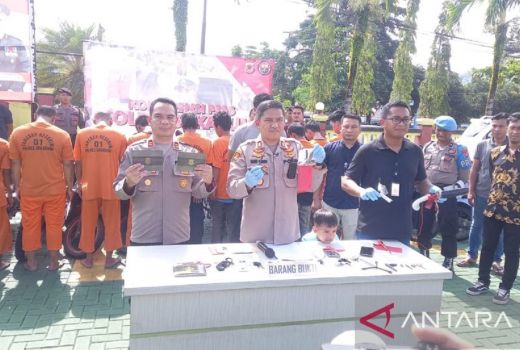Polisi Temukan Dugaan BPKB Palsu di Sukabumi, Warga Harus Lebih Hati-Hati - GenPI.co JABAR