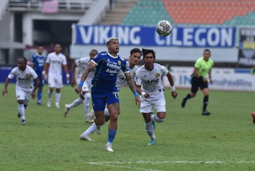 Mengejutkan, Persik Tundukkan Persib di Stadion Pakansari Bogor - GenPI.co JABAR