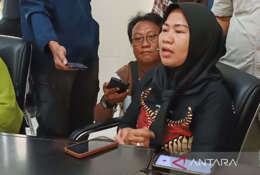 Guru Dipecat Usai Kritik Ridwan Kamil, Yayasan: 2 Kali Dapat SP - GenPI.co JABAR