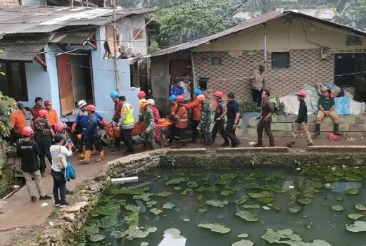2 Korban Longsor di Empang Bogor Ditemukan - GenPI.co JABAR