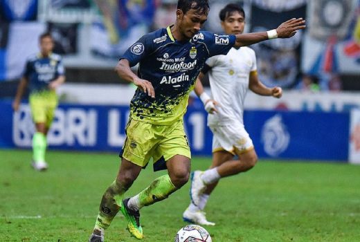 Akhirnya Menang Lagi, Berikut Fakta Laga Persib vs Dewa United - GenPI.co JABAR